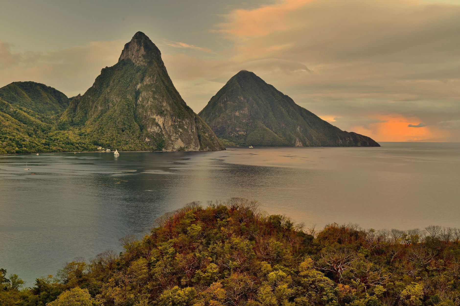 Jade Mountain — unikat